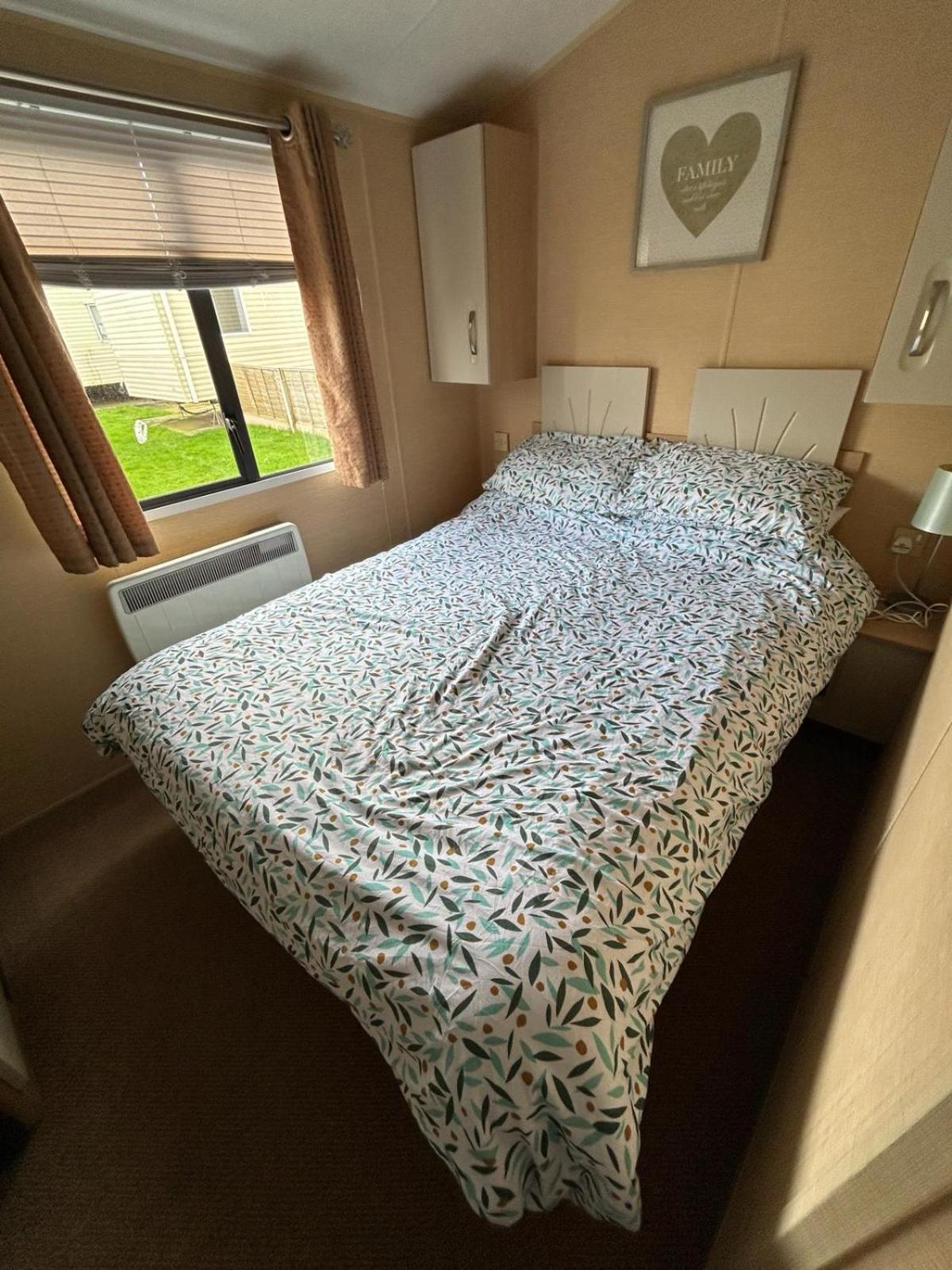 Towyn Golden Gate 122 *